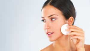 combat mask-induced acne and dust exposure